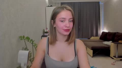 shawty__mariaa online show from October 5, 11:19 am