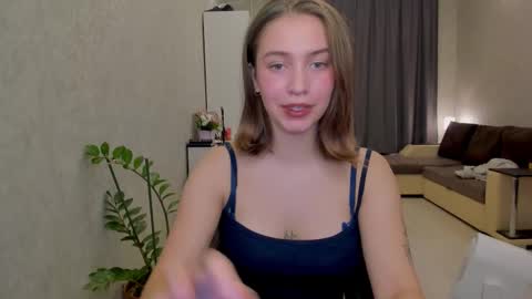shawty__mariaa online show from October 15, 2:06 pm