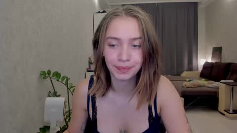 shawty__mariaa online show from October 16, 2:18 pm