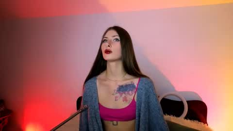 Snapshot of shawty__shy chatting on October 5, 5:55 pm Devika online show from October 5, 5:55 pm