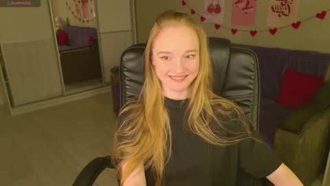 Shawty Mia online show from December 16, 2:22 pm