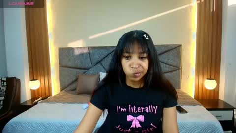Snapshot of shaymilleer chatting on April 26, 11:41 am Shay Miller online show from April 26, 11:41 am