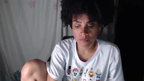 Snapshot of shayna_cute chatting on December 7, 3:58 am Shayna online show from December 7, 3:58 am