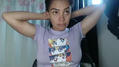 Snapshot of shayna_cute chatting on December 29, 5:33 pm Shayna online show from December 29, 5:33 pm
