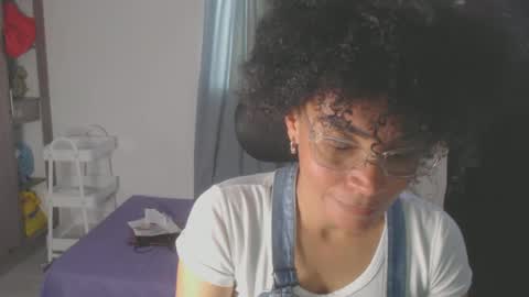 Snapshot of shayna_cute chatting on January 26, 10:02 pm Shayna online show from January 26, 10:02 pm