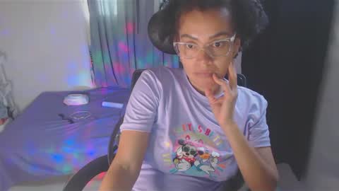 Snapshot of shayna_cute chatting on February 11, 3:40 pm Shayna online show from February 11, 3:40 pm