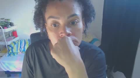 Snapshot of shayna_cute chatting on March 4, 5:34 pm Shayna online show from March 4, 5:34 pm
