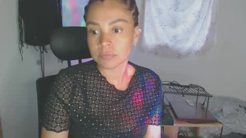 Shayna online show from February 14, 9:22 pm