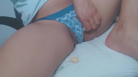 Shayna online show from May 19, 10:38 pm