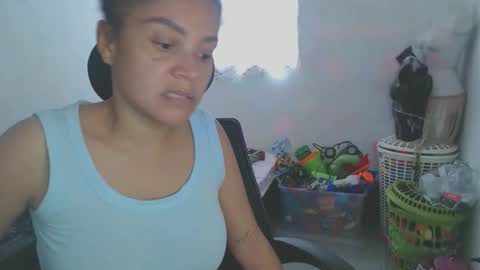 Shayna online show from May 28, 8:50 pm