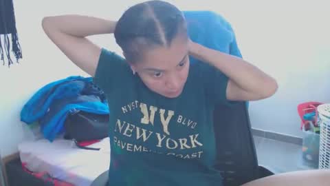 Shayna online show from June 4, 7:42 pm