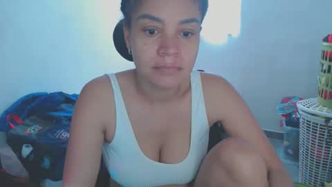 Shayna online show from June 6, 3:50 pm
