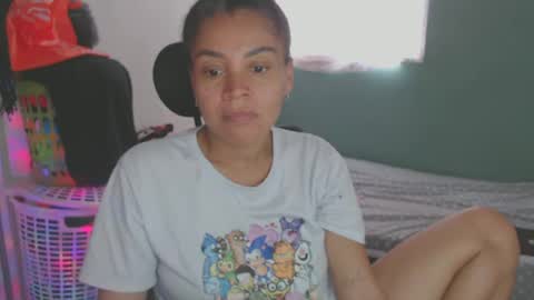 Shayna online show from June 18, 10:14 pm