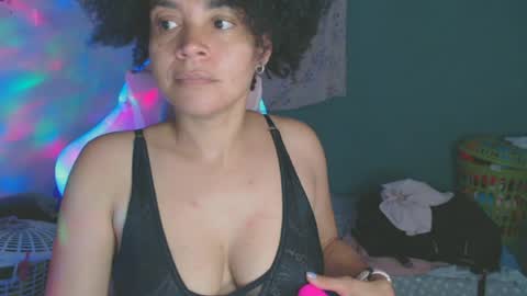 Shayna online show from July 11, 2:25 am
