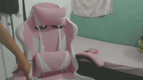 Shayna online show from July 13, 2:03 am