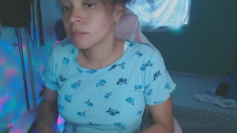 Shayna online show from July 19, 10:57 pm