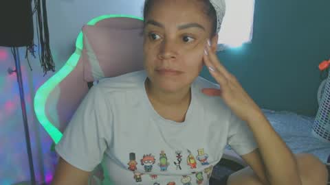 Shayna online show from July 29, 8:29 pm