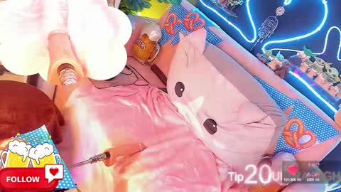 INDEPENDENT MODEL  ITS JUST YOU  ME online show from September 25, 7:23 am