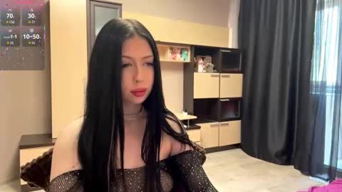 Snapshot of shaynikim chatting on November 25, 8:14 am Dana online show from November 25, 8:14 am