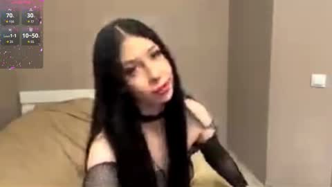 Snapshot of shaynikim chatting on November 30, 8:18 am Dana online show from November 30, 8:18 am