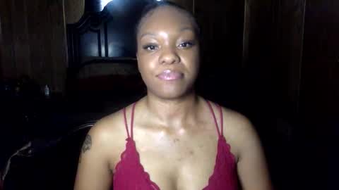 Snapshot of shayxo2302 chatting on December 15, 7:40 pm Shay online show from December 15, 7:40 pm