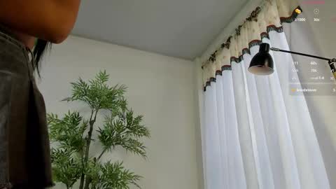 Snapshot of shazamairet chatting on December 4, 11:52 am shazam online show from December 4, 11:52 am