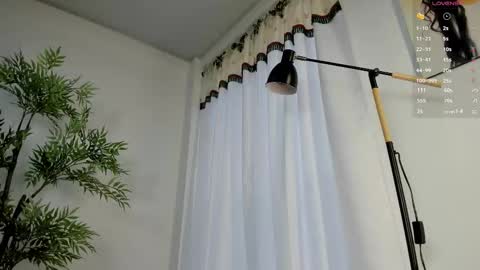 Snapshot of shazamairet chatting on December 5, 11:52 am shazam online show from December 5, 11:52 am