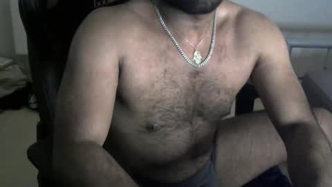 Snapshot of shdrz224 chatting on February 17, 12:21 am Shad online show from February 17, 12:21 am