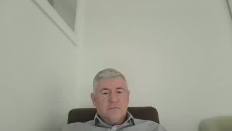 Snapshot of she52 chatting on November 24, 1:44 pm she52 online show from November 24, 1:44 pm