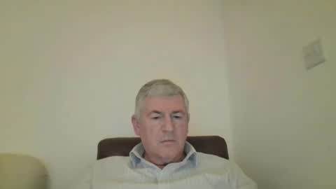 Snapshot of she52 chatting on December 4, 5:32 pm she52 online show from December 4, 5:32 pm