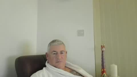 Snapshot of she52 chatting on December 20, 6:26 pm she52 online show from December 20, 6:26 pm