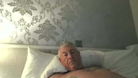 Snapshot of she52 chatting on June 7, 5:22 am she52 online show from June 7, 5:22 am