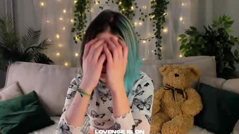 Anika online show from October 3, 12:02 pm