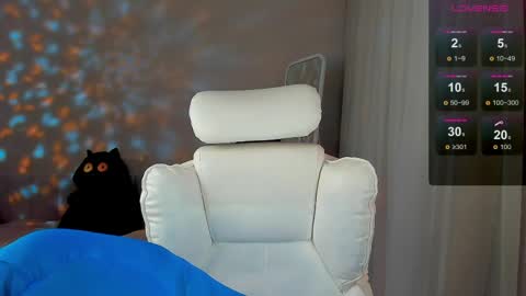 she_wolf1 online show from May 7, 2:55 pm