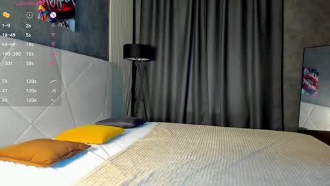 Snapshot of shei1a_shy chatting on October 2, 9:16 am Amely online show from October 2, 9:16 am