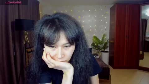 Snapshot of sheilafreman chatting on April 22, 5:21 am Sheila online show from April 22, 5:21 am