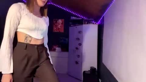 sheilaoverson online show from April 14, 2:56 pm