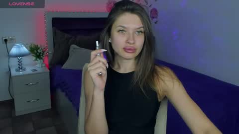 Alexis online show from May 30, 8:11 am