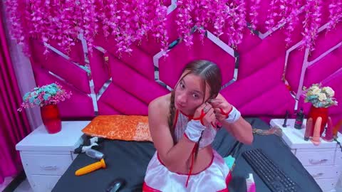 Snapshot of sheilly_anal chatting on March 9, 12:10 am sheilly_anal online show from March 9, 12:10 am