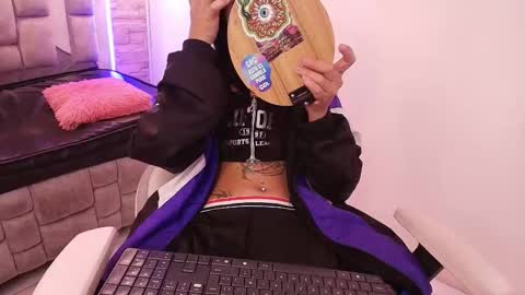 sheilly_brown online show from October 1, 7:42 pm