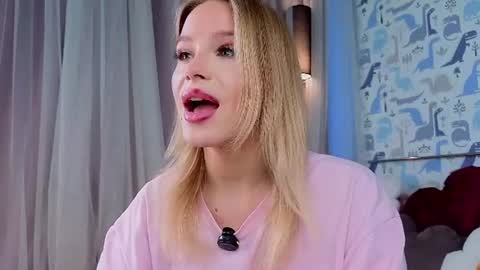 Lina online show from June 23, 1:47 am