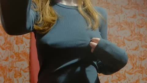 Erika online show from December 20, 10:54 pm