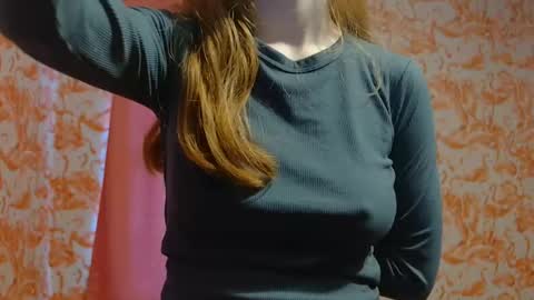 Erika online show from January 3, 7:07 pm