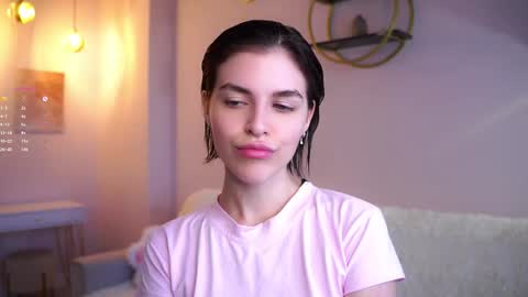 Snapshot of shelleyharn chatting on September 28, 1:33 am Alex online show from September 28, 1:33 am