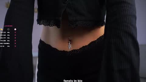 Snapshot of shelleyharn chatting on November 12, 1:17 am Alex online show from November 12, 1:17 am