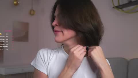 Snapshot of shelleyharn chatting on November 26, 1:06 am Alex online show from November 26, 1:06 am