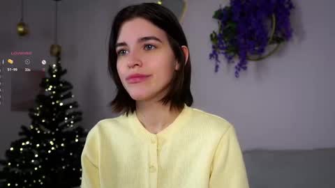 Snapshot of shelleyharn chatting on December 22, 1:02 am Alex online show from December 22, 1:02 am