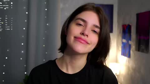 Snapshot of shelleyharn chatting on February 5, 1:10 am Alex online show from February 5, 1:10 am