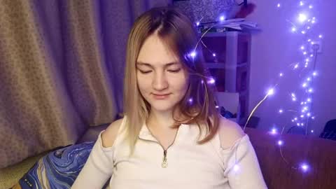 Snapshot of shelliegoza chatting on June 28, 4:35 pm Ashley online show from June 28, 4:35 pm