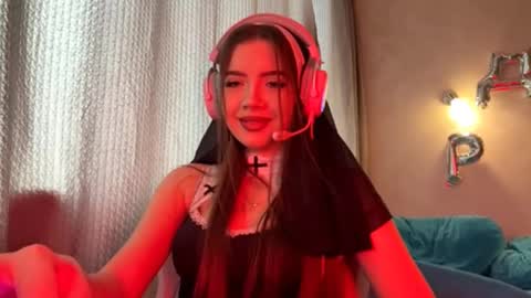 Ava online show from October 4, 3:15 am